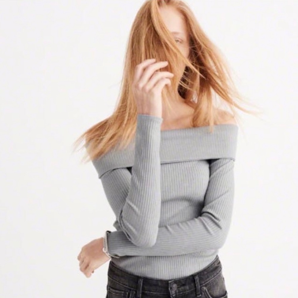 Abercrombie & Fitch Top